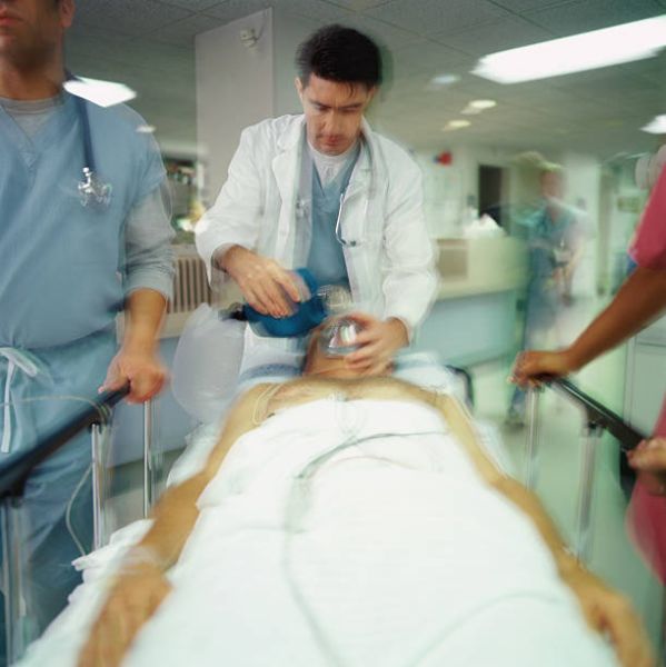 From Emergency to Recovery: The Role of Modern Technology in Critical Patient Care