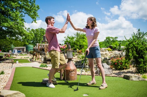 From Lake Views to Entertainment Access: How to Pick the Perfect Stay in Branson